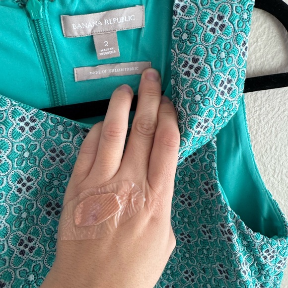 Banana Republic Sleeveless Floral Sheathe Knee-Length Dress - Size 2 - Picture 6 of 9